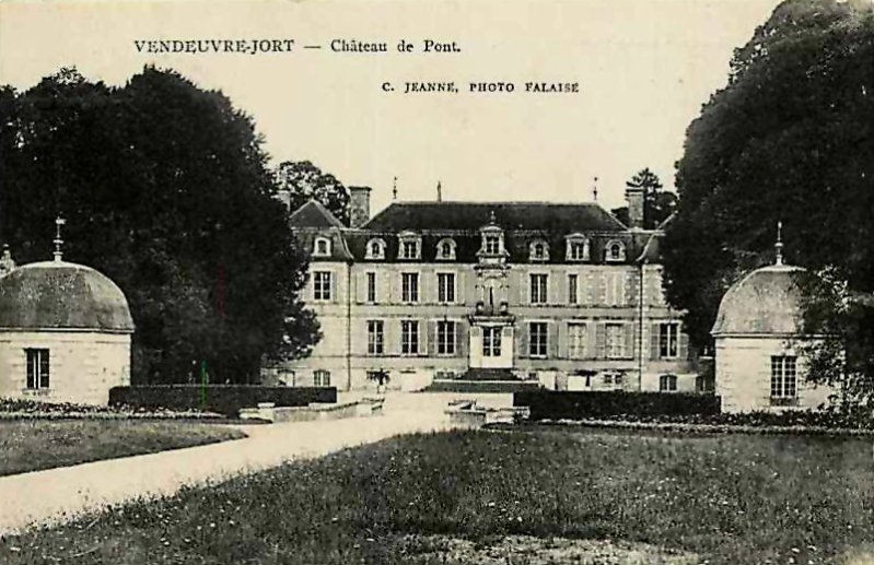 Carte postale ancienne du Château de Pont – façade principale